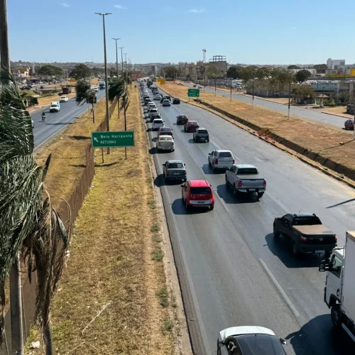 Acidente na BR-040 causa congestionamento e mobiliza equipes de resgate em Valparaíso